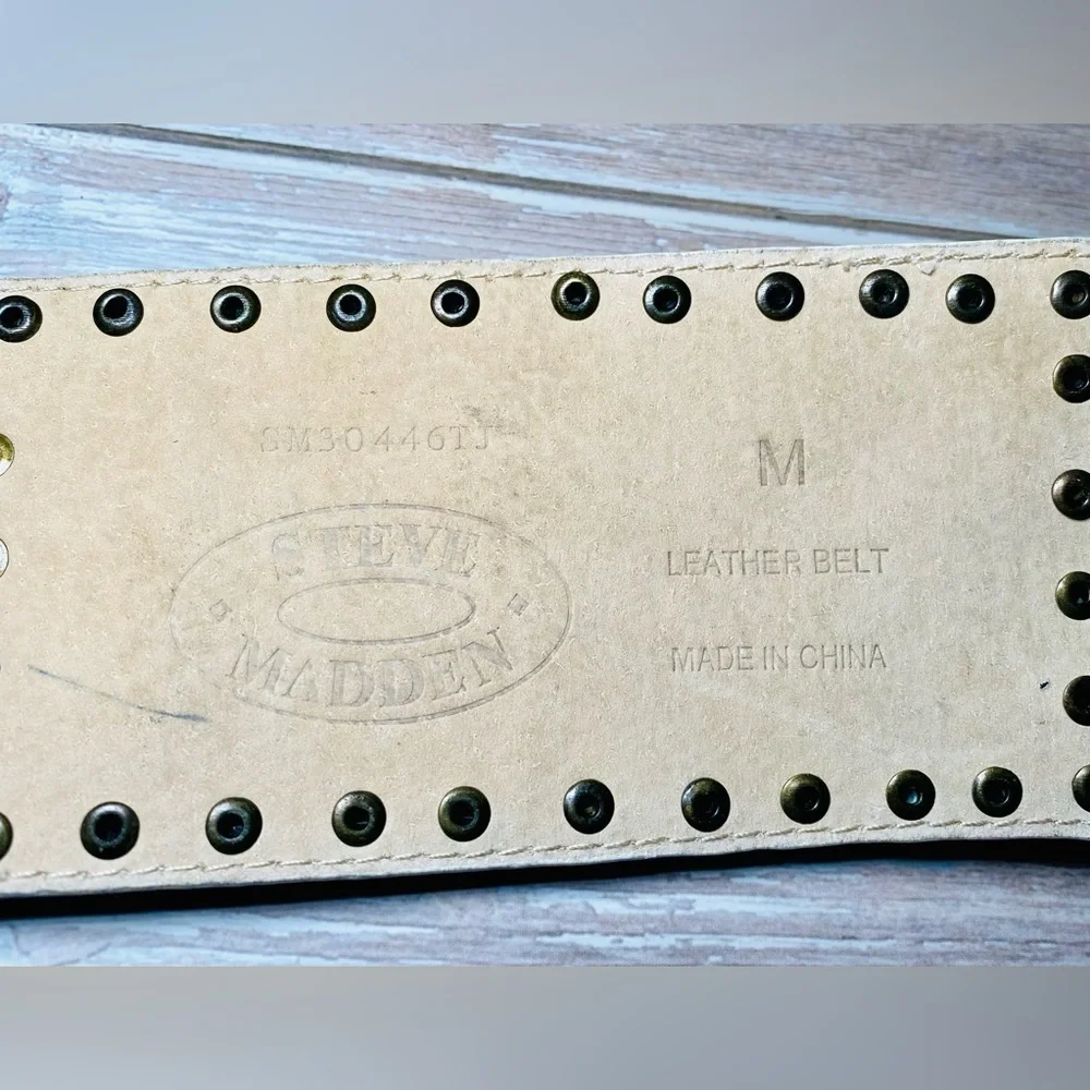 Steve‎ Madden Retro White Leather Studded Belt Metal Oval Buckle Size M